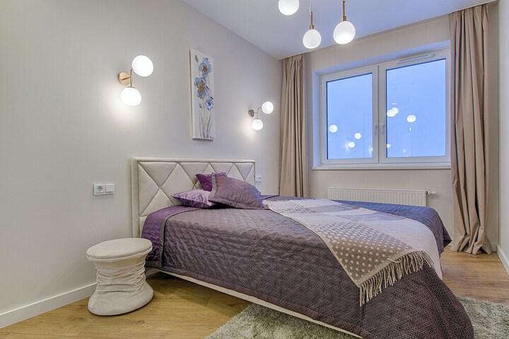 Room 6 of 32
