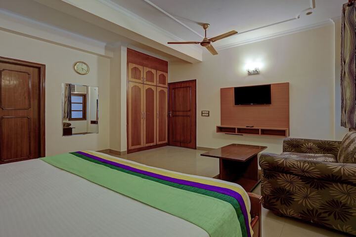Room 5 of 29