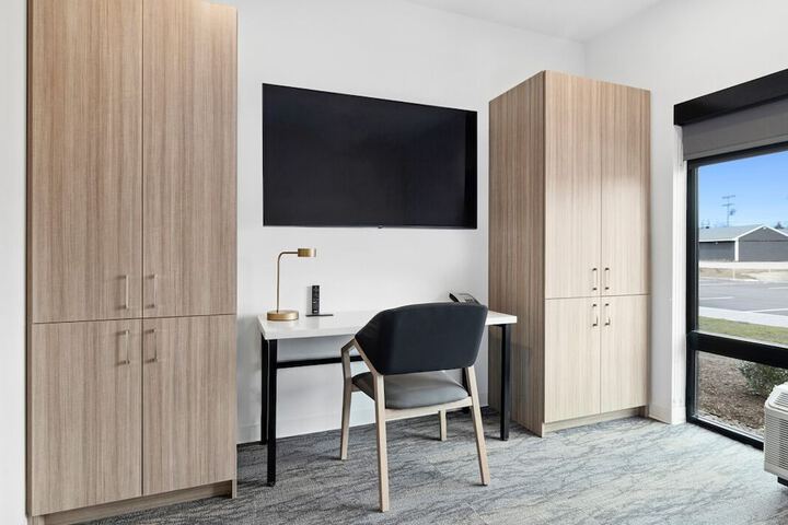 Room 14 of 42