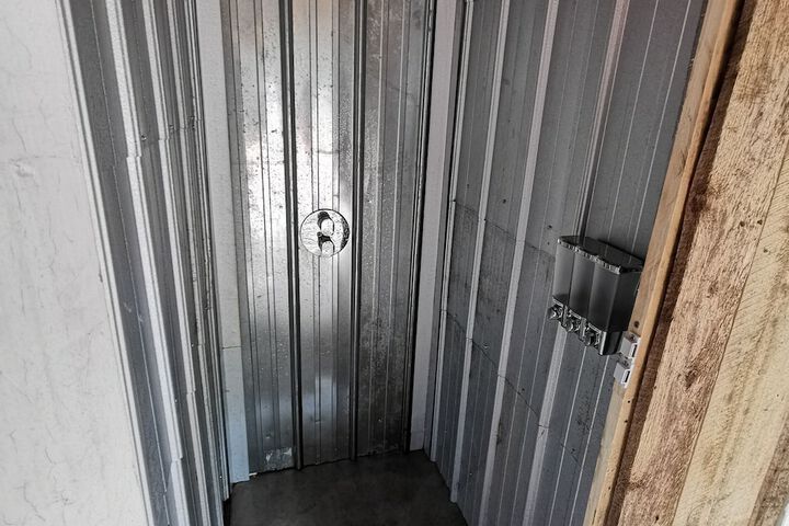 Room 44 of 79
