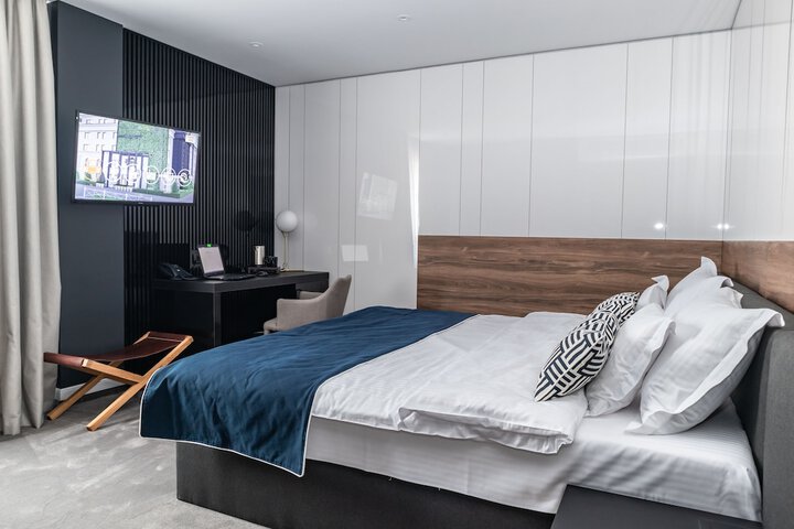 Room 5 of 78