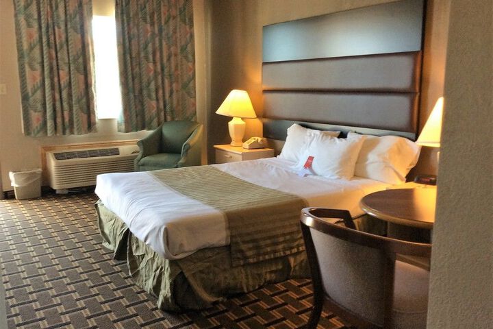 Room 29 of 53
