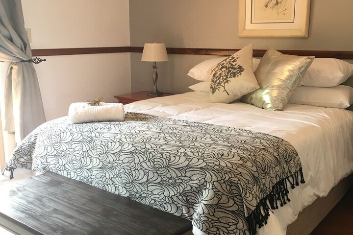 Room 9 of 37