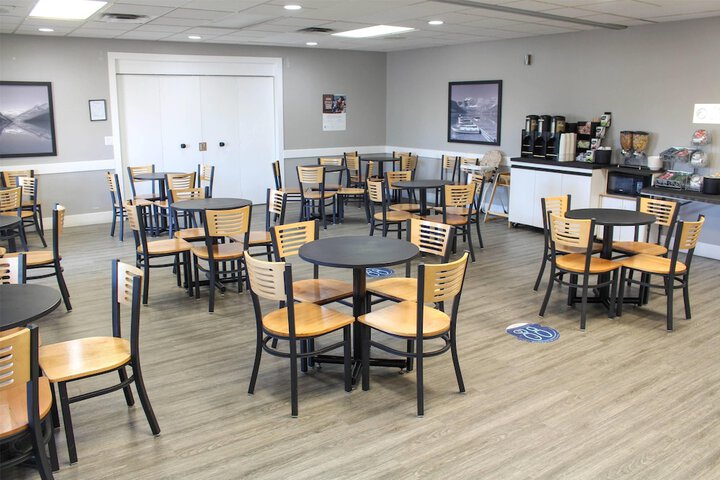 Breakfast/Coffee Service 98 of 104