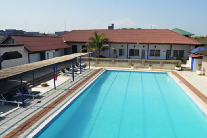 Pool 53 of 68