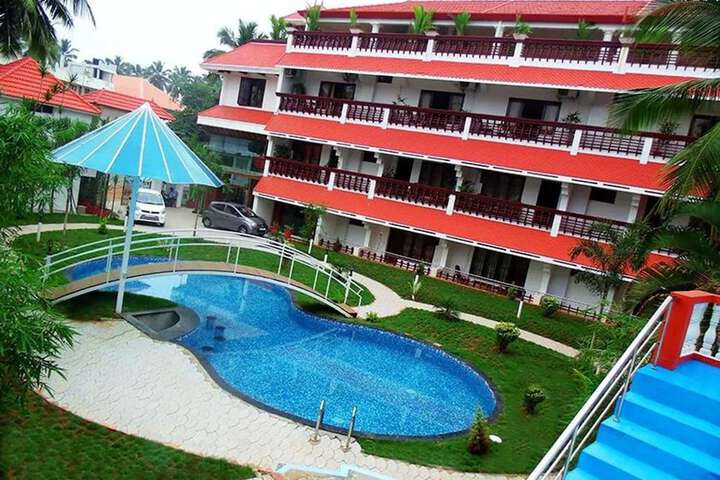 Hotel Exterior 38 of 46