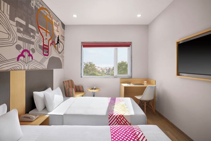 Room 10 of 47