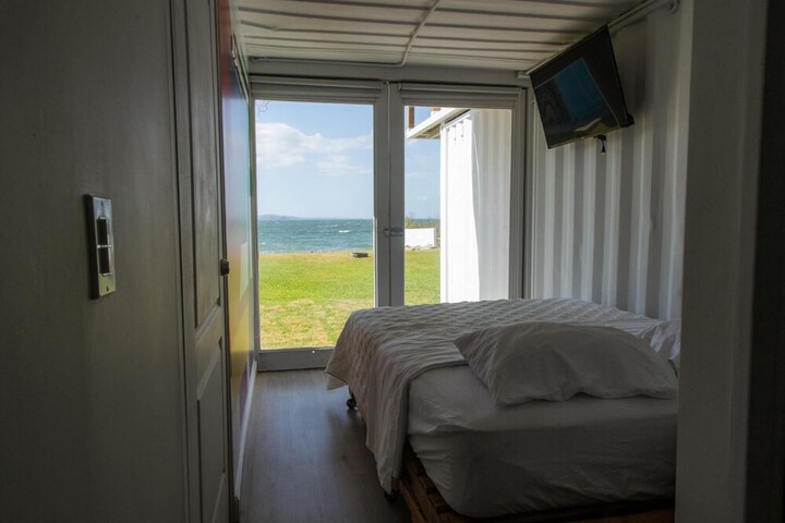 Room 12 of 43
