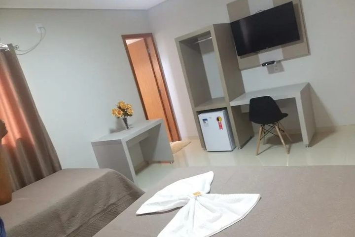Room 6 of 22