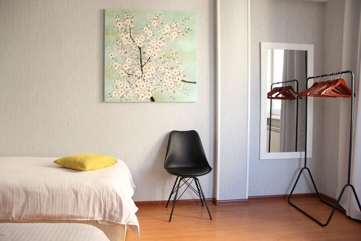 Room 52 of 139