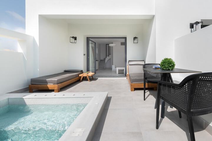 Pool 56 of 88
