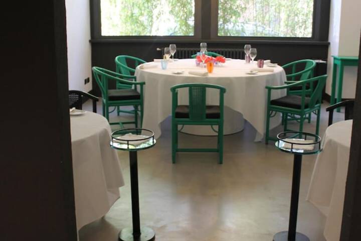Dining 32 of 56
