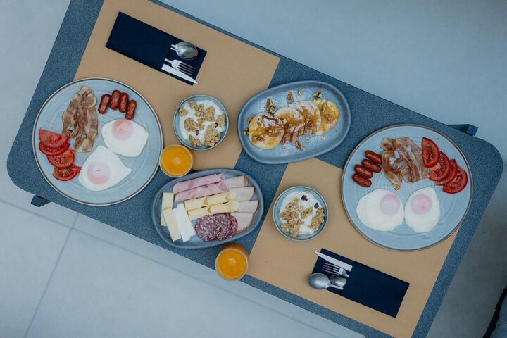 Breakfast/Coffee Service 51 of 56