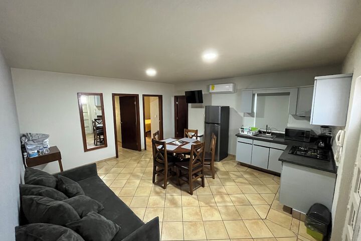 Room 15 of 32