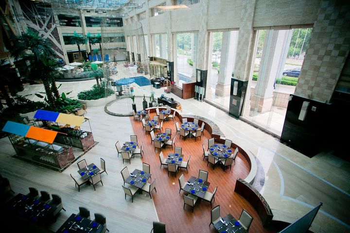 Hotel 2 of 41