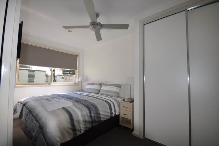 Room 10 of 42