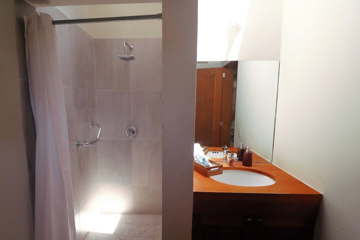 Room 29 of 49