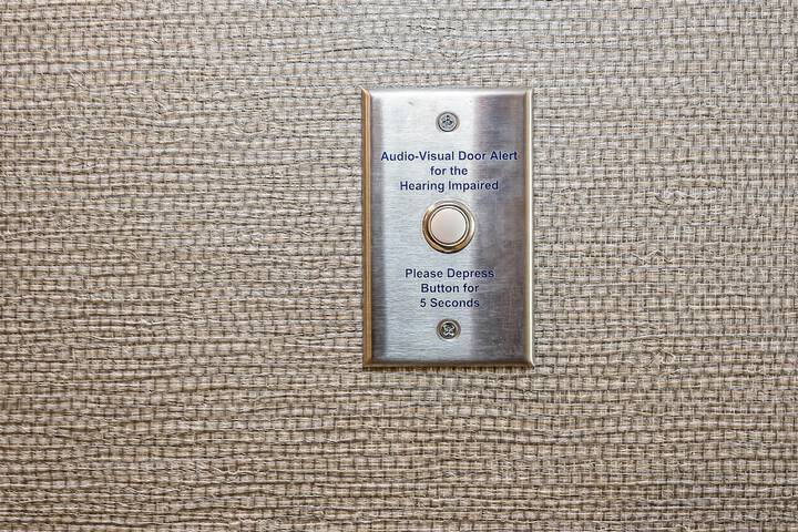Room 37 of 94