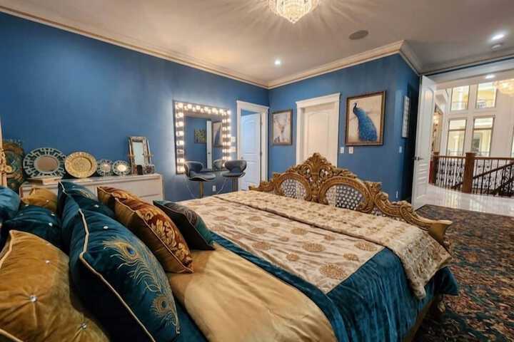 Room 37 of 131