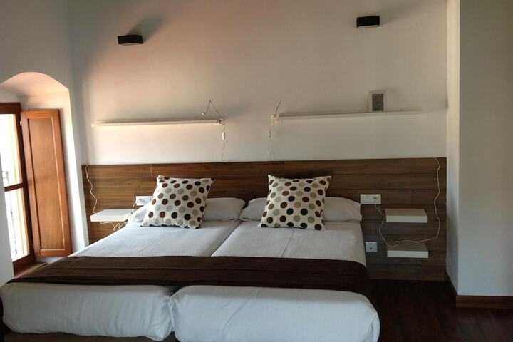 Room 12 of 60