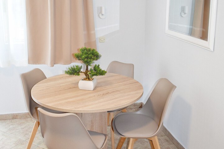 Room 25 of 138