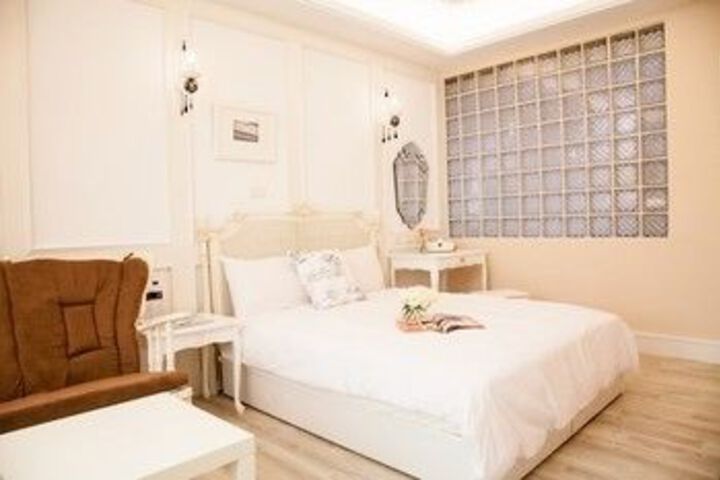 Room 8 of 31