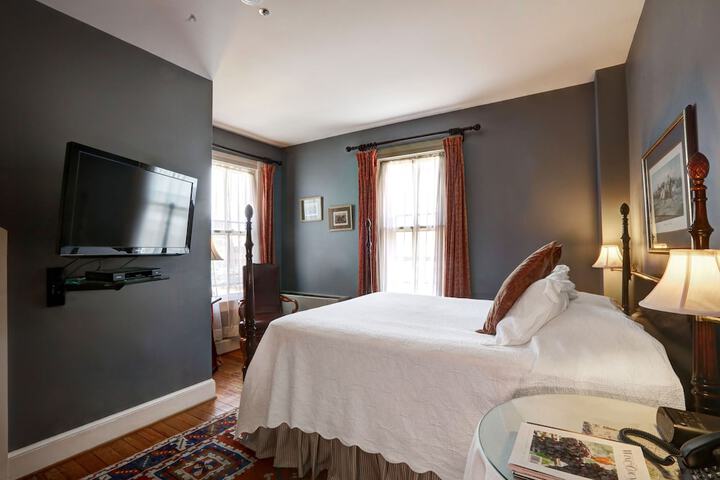 Room 21 of 57