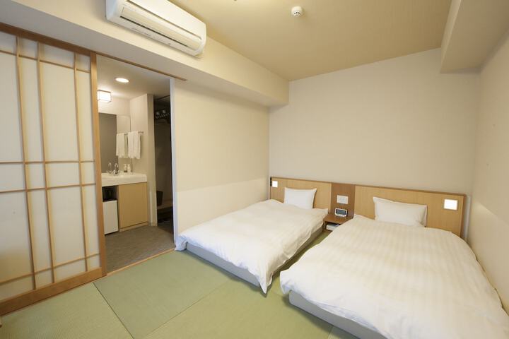 Room 6 of 57