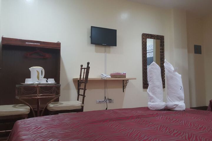 Room 27 of 105