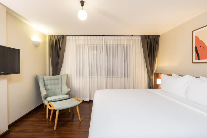 Room 21 of 71