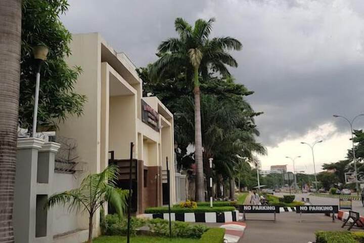 Hotel 55 of 65