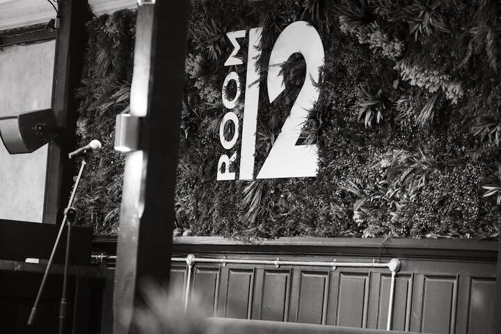 Lounge 21 of 32