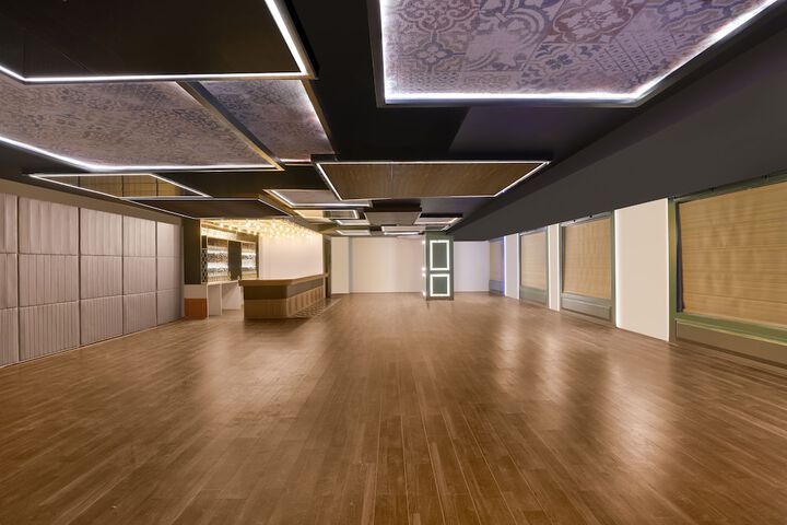 Ballroom/Hall 79 of 85
