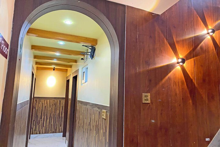 Hotel FIve Season Inn