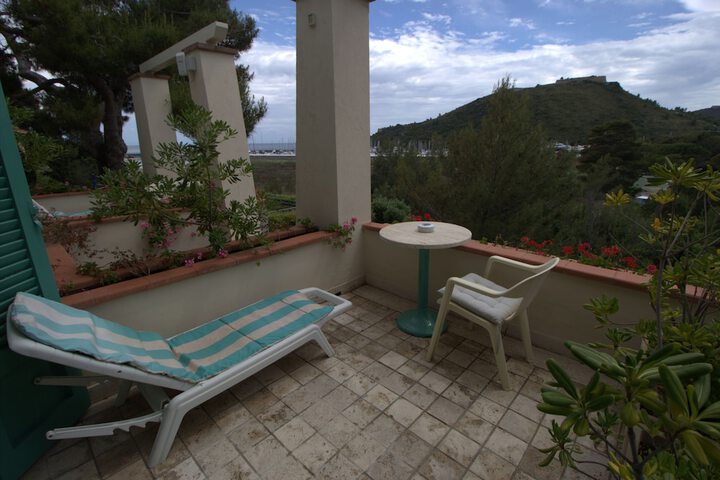 Terrace/Patio 14 of 32