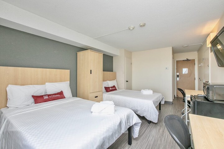 Room 5 of 13