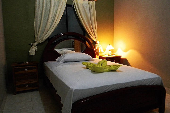 Room 5 of 30