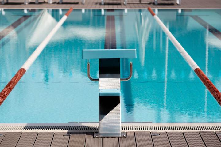 Pool 41 of 60