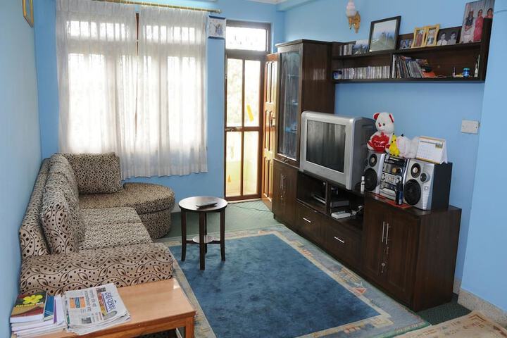 Room 12 of 18