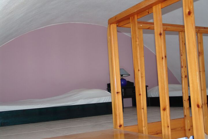 Room 3 of 46