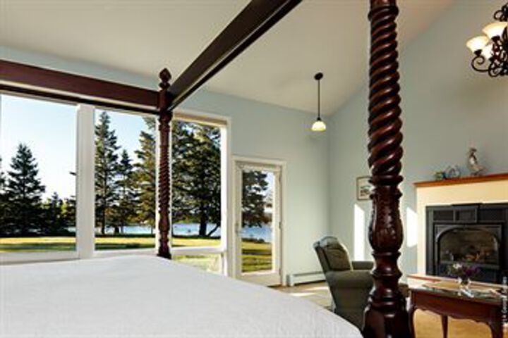 Room 16 of 29