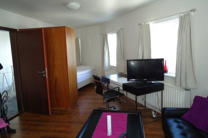 Room 27 of 63