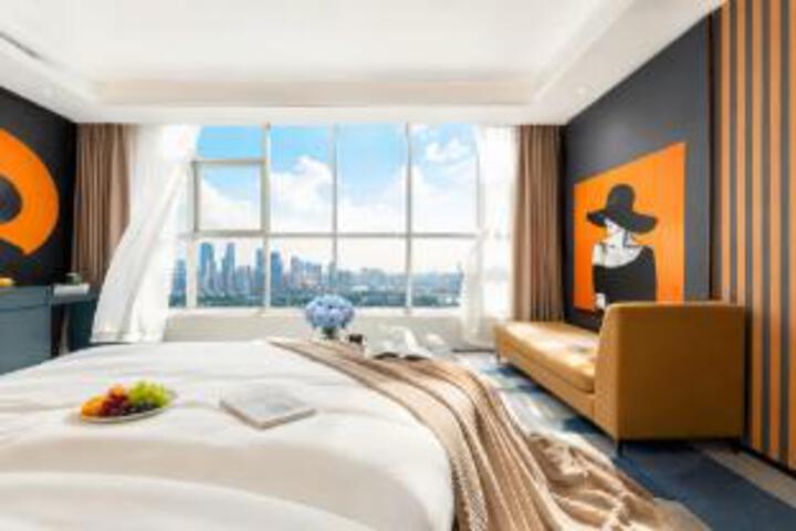 Room 21 of 23