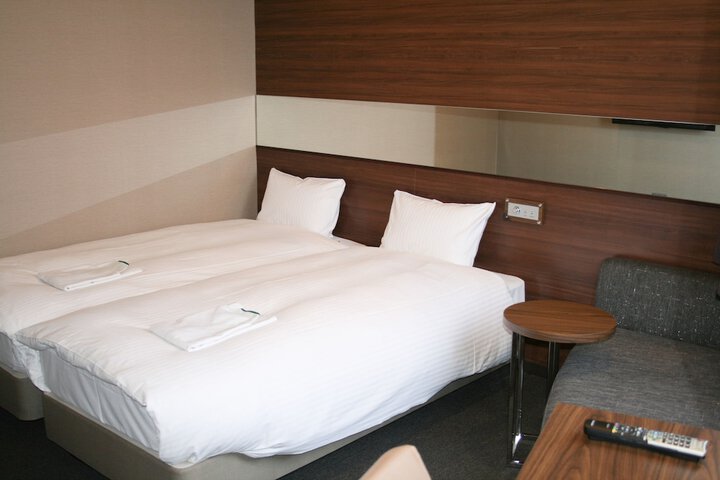 Room 13 of 41