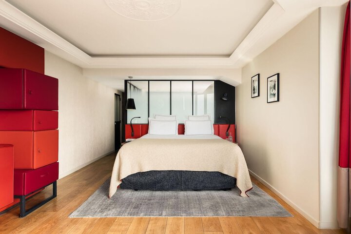 Room 12 of 86