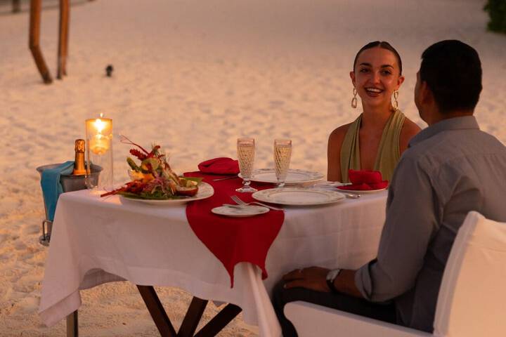 Dining 115 of 220