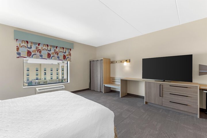 Room 14 of 40