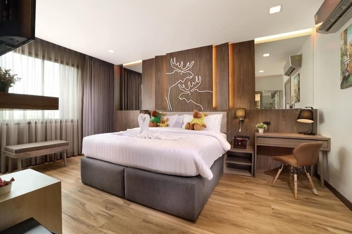 Room 8 of 56
