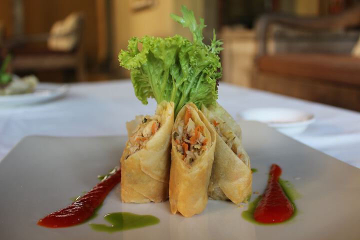 Dining 58 of 80