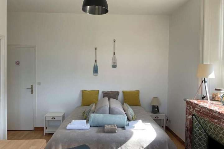 Room 22 of 74